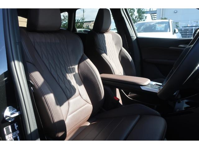 ２シリーズ ２１８ｉアクティブツアラー　Ｍスポーツ　現行型　Ａｐｐｌｅ　Ｃａｒ　Ｐｌａｙ対応純正ワイドナビ／ＵＳＢ／Ｂトゥース／Ｂカメラ／全方位カメラ／純正エアロ／純正１７インチＡＷ／パワーバックドア／レザーシート／Ｐシート／シートヒーター／ＬＥＤヘッドライト（19枚目）