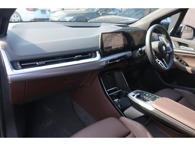 ２シリーズ ２１８ｉアクティブツアラー　Ｍスポーツ　現行型　Ａｐｐｌｅ　Ｃａｒ　Ｐｌａｙ対応純正ワイドナビ／ＵＳＢ／Ｂトゥース／Ｂカメラ／全方位カメラ／純正エアロ／純正１７インチＡＷ／パワーバックドア／レザーシート／Ｐシート／シートヒーター／ＬＥＤヘッドライト（27枚目）