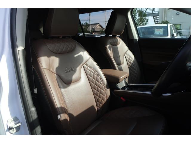 ジープ・コマンダー リミテッド　４ＷＤ　後期型　Ａｐｐｌｅ　Ｃａｒ　Ｐｌａｙ対応　ナビ／ＵＳＢ／Ｂトゥース／Ｂカメラ／全方位カメラ／レザーシート／パワーシート／シートヒーター／ステアリングヒーター／パワーバックドア／ＬＥＤヘッドライト／ＬＥＤフォグ／純正１８インチＡＷ（19枚目）