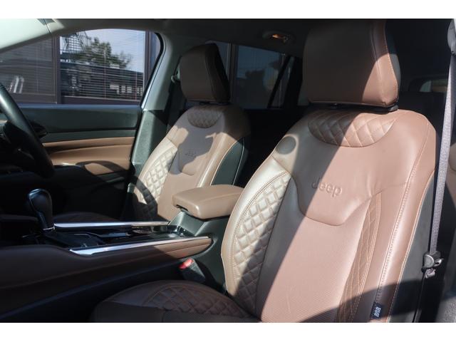 ジープ・コマンダー リミテッド　４ＷＤ　後期型　Ａｐｐｌｅ　Ｃａｒ　Ｐｌａｙ対応　ナビ／ＵＳＢ／Ｂトゥース／Ｂカメラ／全方位カメラ／レザーシート／パワーシート／シートヒーター／ステアリングヒーター／パワーバックドア／ＬＥＤヘッドライト／ＬＥＤフォグ／純正１８インチＡＷ（20枚目）