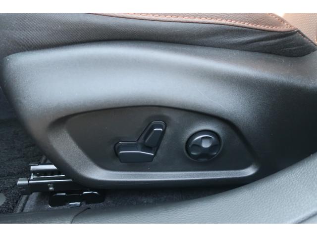 ジープ・コマンダー リミテッド　４ＷＤ　後期型　Ａｐｐｌｅ　Ｃａｒ　Ｐｌａｙ対応　ナビ／ＵＳＢ／Ｂトゥース／Ｂカメラ／全方位カメラ／レザーシート／パワーシート／シートヒーター／ステアリングヒーター／パワーバックドア／ＬＥＤヘッドライト／ＬＥＤフォグ／純正１８インチＡＷ（45枚目）