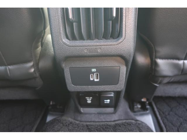 ジープ・コマンダー リミテッド　４ＷＤ　後期型　Ａｐｐｌｅ　Ｃａｒ　Ｐｌａｙ対応　ナビ／ＵＳＢ／Ｂトゥース／Ｂカメラ／全方位カメラ／レザーシート／パワーシート／シートヒーター／ステアリングヒーター／パワーバックドア／ＬＥＤヘッドライト／ＬＥＤフォグ／純正１８インチＡＷ（47枚目）