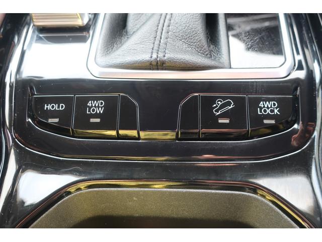 ジープ・コマンダー リミテッド　４ＷＤ　後期型　Ａｐｐｌｅ　Ｃａｒ　Ｐｌａｙ対応　ナビ／ＵＳＢ／Ｂトゥース／Ｂカメラ／全方位カメラ／レザーシート／パワーシート／シートヒーター／ステアリングヒーター／パワーバックドア／ＬＥＤヘッドライト／ＬＥＤフォグ／純正１８インチＡＷ（49枚目）