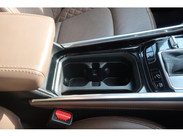 ジープ・コマンダー リミテッド　４ＷＤ　後期型　Ａｐｐｌｅ　Ｃａｒ　Ｐｌａｙ対応　ナビ／ＵＳＢ／Ｂトゥース／Ｂカメラ／全方位カメラ／レザーシート／パワーシート／シートヒーター／ステアリングヒーター／パワーバックドア／ＬＥＤヘッドライト／ＬＥＤフォグ／純正１８インチＡＷ（55枚目）