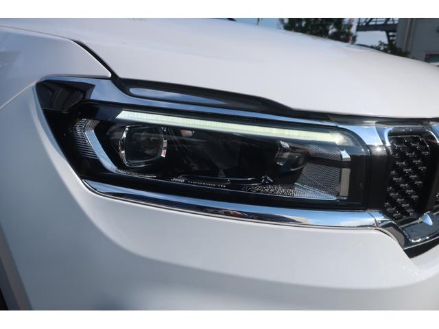 ジープ・コマンダー リミテッド　４ＷＤ　後期型　Ａｐｐｌｅ　Ｃａｒ　Ｐｌａｙ対応　ナビ／ＵＳＢ／Ｂトゥース／Ｂカメラ／全方位カメラ／レザーシート／パワーシート／シートヒーター／ステアリングヒーター／パワーバックドア／ＬＥＤヘッドライト／ＬＥＤフォグ／純正１８インチＡＷ（63枚目）