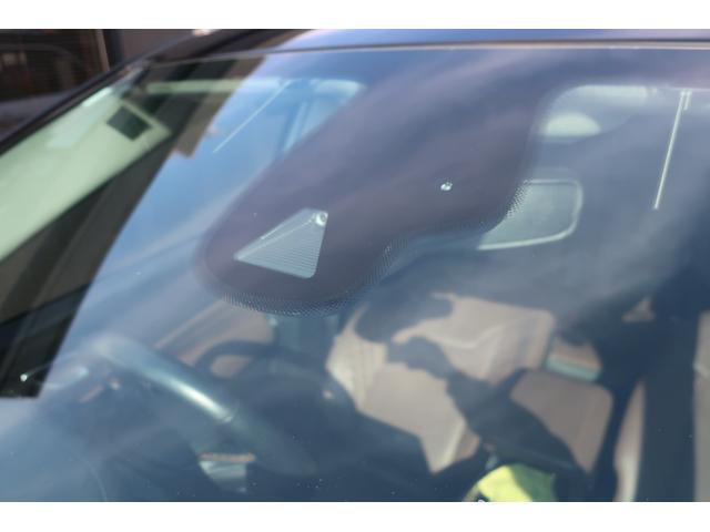 ジープ・コマンダー リミテッド　４ＷＤ　後期型　Ａｐｐｌｅ　Ｃａｒ　Ｐｌａｙ対応　ナビ／ＵＳＢ／Ｂトゥース／Ｂカメラ／全方位カメラ／レザーシート／パワーシート／シートヒーター／ステアリングヒーター／パワーバックドア／ＬＥＤヘッドライト／ＬＥＤフォグ／純正１８インチＡＷ（67枚目）