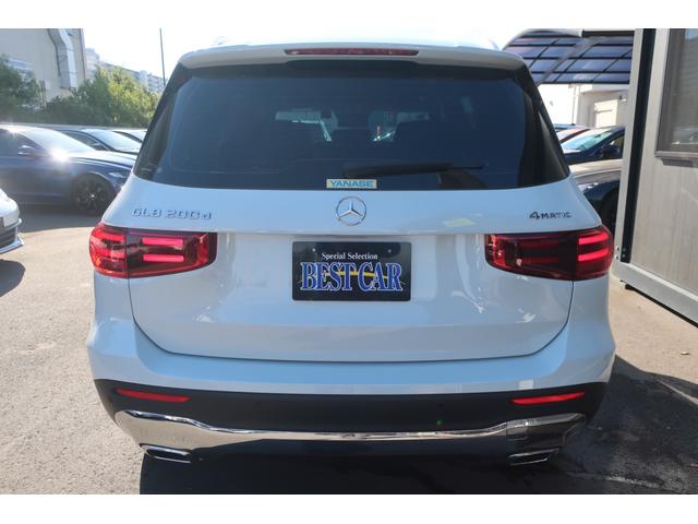 ＧＬＢ ＧＬＢ２００ｄ　４マチック　後期型　１オーナー車　４ＷＤ車　（純正ワイドナビ／フルセグＴＶ／ＵＳＢ／Ｂトゥース／全方位カメラ／ハーフレザーシート／Ｐシート／シートヒーター／パワーバックドア／純正１８インチＡＷ／ＬＥＤヘッドライト／ＬＥＤライナー／スマキー）（16枚目）