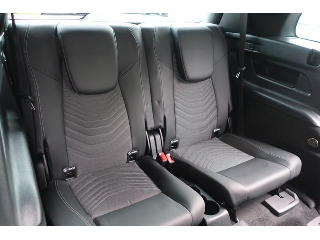 ＧＬＢ ＧＬＢ２００ｄ　４マチック　後期型　１オーナー車　４ＷＤ車　（純正ワイドナビ／フルセグＴＶ／ＵＳＢ／Ｂトゥース／全方位カメラ／ハーフレザーシート／Ｐシート／シートヒーター／パワーバックドア／純正１８インチＡＷ／ＬＥＤヘッドライト／ＬＥＤライナー／スマキー）（24枚目）