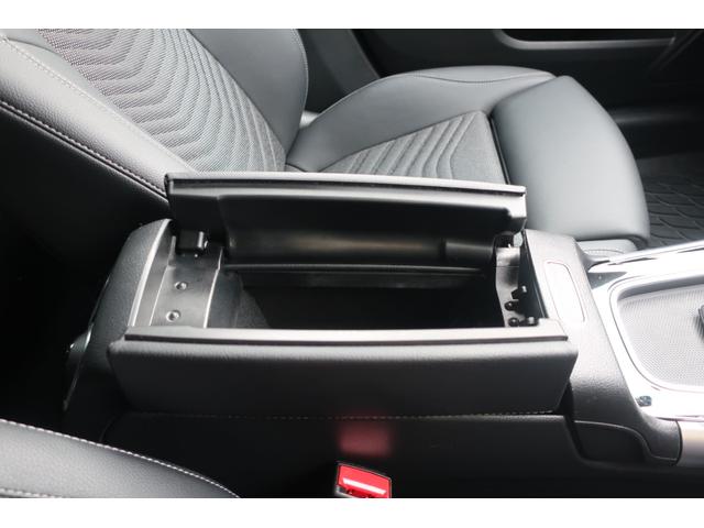 ＧＬＢ ＧＬＢ２００ｄ　４マチック　後期型　１オーナー車　４ＷＤ車　（純正ワイドナビ／フルセグＴＶ／ＵＳＢ／Ｂトゥース／全方位カメラ／ハーフレザーシート／Ｐシート／シートヒーター／パワーバックドア／純正１８インチＡＷ／ＬＥＤヘッドライト／ＬＥＤライナー／スマキー）（51枚目）