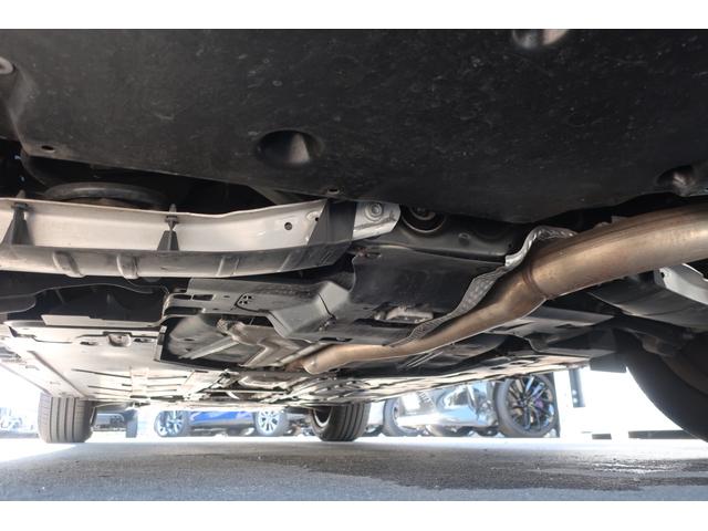 ＧＬＢ ＧＬＢ２００ｄ　４マチック　後期型　１オーナー車　４ＷＤ車　（純正ワイドナビ／フルセグＴＶ／ＵＳＢ／Ｂトゥース／全方位カメラ／ハーフレザーシート／Ｐシート／シートヒーター／パワーバックドア／純正１８インチＡＷ／ＬＥＤヘッドライト／ＬＥＤライナー／スマキー）（67枚目）