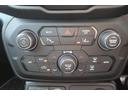 トレイルホーク　４ＷＤ　後期型　純正ナビ　後期型／４ＷＤ車／純正ナビ／フルセグＴＶ／Ｂトゥース／Ｂカメラ／ＬＥＤヘッドライト／オートライト／ＬＥＤフォグランプ／純正１７インチＡＷ／ルーフレール／スマートキー／プッシュスタート／電子パーキング（33枚目）