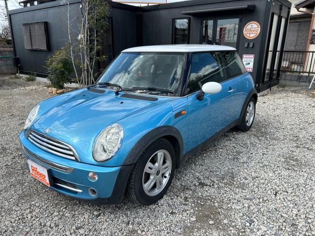 ＭＩＮＩ クーパー　ユーザー買取車　３ドア　ナビ　ＥＴＣ　純正アルミ　ツートンカラー　ＣＤオーディオ　キーレスエントリー　エアバックパワーステアリング　盗難防止システム　車検２年付き　スペアキー（30枚目）