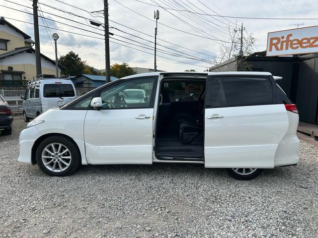 両側電動スライドドア