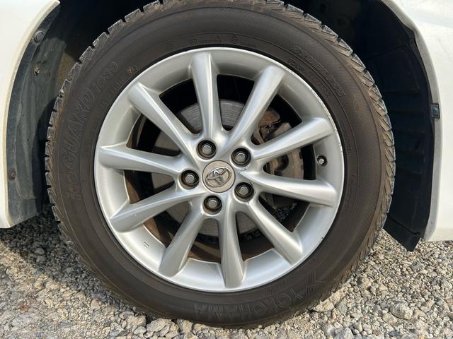 純正ホイール付き！タイヤの溝もばっちりです！※スタッドレスタイヤ