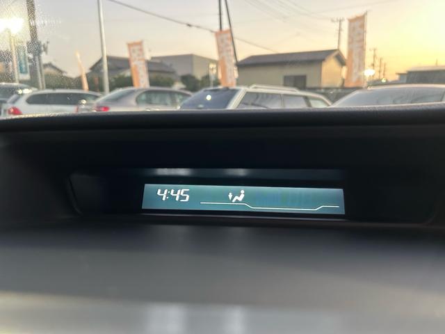 ステップワゴンスパーダ Ｚ　クールスピリット　無限エアロ　純正９型ＳＤナビ　Ｂｌｕｅｔｏｏｔｈ　ＴＶ　走行中視聴　フリップダウンモニター　前後ドライブレコーダー　バックカメラ　純正アルミ　スマートキー　スペアキー　３列目格納　８人乗り（11枚目）