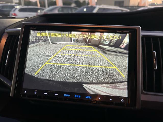 ステップワゴンスパーダ Ｚ　クールスピリット　無限エアロ　純正９型ＳＤナビ　Ｂｌｕｅｔｏｏｔｈ　ＴＶ　走行中視聴　フリップダウンモニター　前後ドライブレコーダー　バックカメラ　純正アルミ　スマートキー　スペアキー　３列目格納　８人乗り（13枚目）