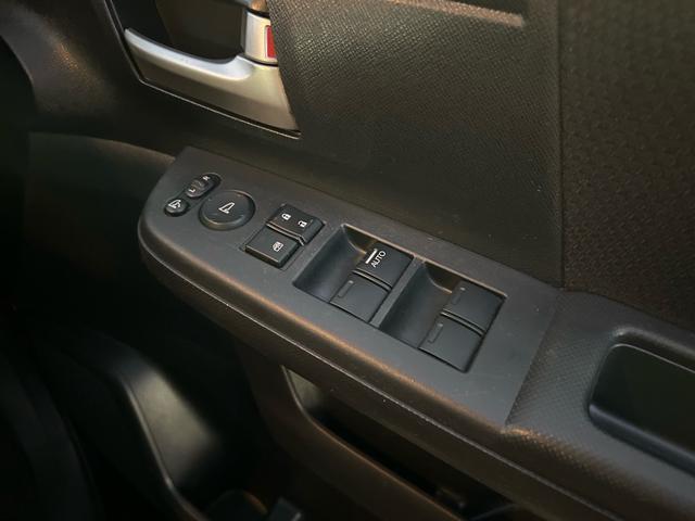 ステップワゴンスパーダ Ｚ　クールスピリット　無限エアロ　純正９型ＳＤナビ　Ｂｌｕｅｔｏｏｔｈ　ＴＶ　走行中視聴　フリップダウンモニター　前後ドライブレコーダー　バックカメラ　純正アルミ　スマートキー　スペアキー　３列目格納　８人乗り（18枚目）