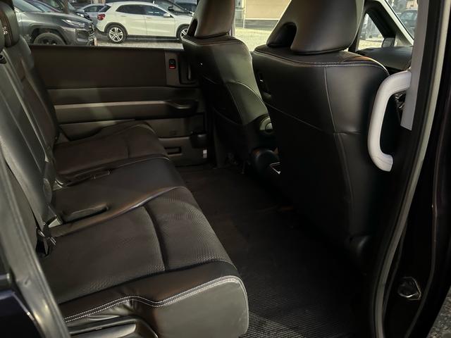 ステップワゴンスパーダ Ｚ　クールスピリット　無限エアロ　純正９型ＳＤナビ　Ｂｌｕｅｔｏｏｔｈ　ＴＶ　走行中視聴　フリップダウンモニター　前後ドライブレコーダー　バックカメラ　純正アルミ　スマートキー　スペアキー　３列目格納　８人乗り（33枚目）