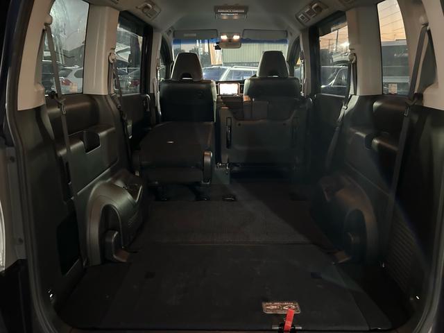 ステップワゴンスパーダ Ｚ　クールスピリット　無限エアロ　純正９型ＳＤナビ　Ｂｌｕｅｔｏｏｔｈ　ＴＶ　走行中視聴　フリップダウンモニター　前後ドライブレコーダー　バックカメラ　純正アルミ　スマートキー　スペアキー　３列目格納　８人乗り（48枚目）