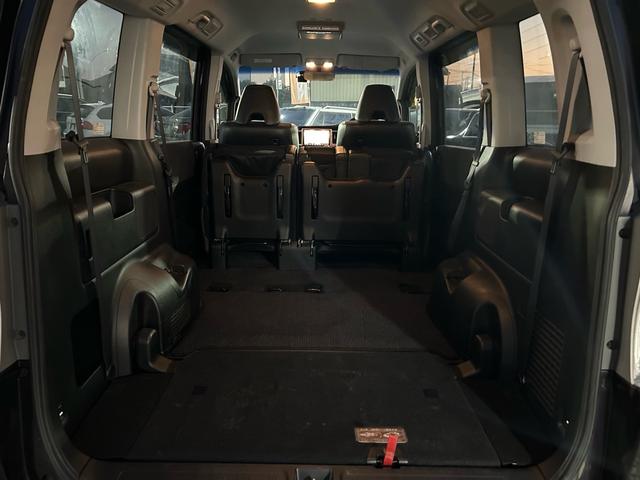 ステップワゴンスパーダ Ｚ　クールスピリット　無限エアロ　純正９型ＳＤナビ　Ｂｌｕｅｔｏｏｔｈ　ＴＶ　走行中視聴　フリップダウンモニター　前後ドライブレコーダー　バックカメラ　純正アルミ　スマートキー　スペアキー　３列目格納　８人乗り（49枚目）