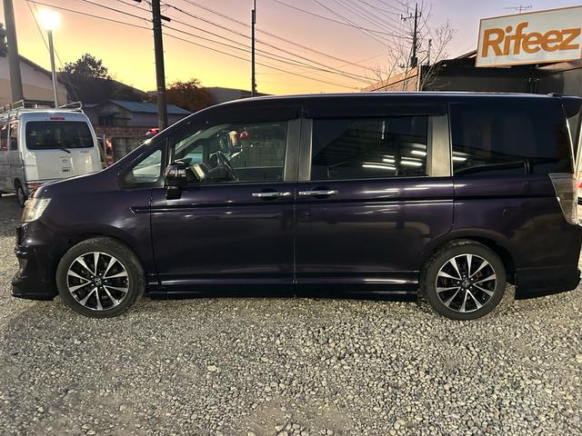 ステップワゴンスパーダ Ｚ　クールスピリット　無限エアロ　純正９型ＳＤナビ　Ｂｌｕｅｔｏｏｔｈ　ＴＶ　走行中視聴　フリップダウンモニター　前後ドライブレコーダー　バックカメラ　純正アルミ　スマートキー　スペアキー　３列目格納　８人乗り（53枚目）