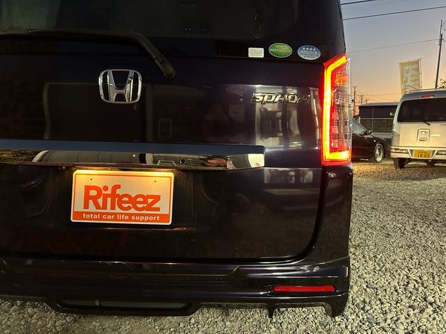 ステップワゴンスパーダ Ｚ　クールスピリット　無限エアロ　純正９型ＳＤナビ　Ｂｌｕｅｔｏｏｔｈ　ＴＶ　走行中視聴　フリップダウンモニター　前後ドライブレコーダー　バックカメラ　純正アルミ　スマートキー　スペアキー　３列目格納　８人乗り（67枚目）