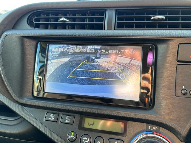 アクア Ｇ　純正ＳＤナビ　フルセグＴＶ　走行中視聴　Ｂｌｕｅｔｏｏｔｈ　バックカメラ　ＨＤＭＩ接続　ドライブレコーダー　運転席シートヒーター　社外アルミ１５インチ　フォグランプ　キーレスキー　電動格納ミラー（12枚目）