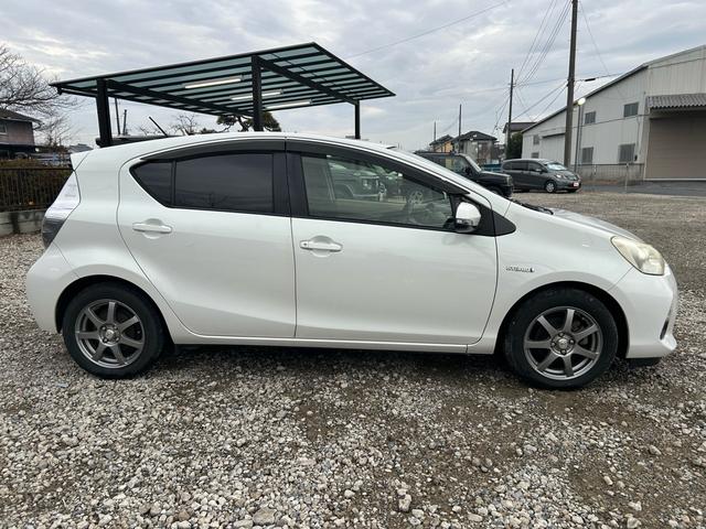 アクア Ｇ　純正ＳＤナビ　フルセグＴＶ　走行中視聴　Ｂｌｕｅｔｏｏｔｈ　バックカメラ　ＨＤＭＩ接続　ドライブレコーダー　運転席シートヒーター　社外アルミ１５インチ　フォグランプ　キーレスキー　電動格納ミラー（52枚目）