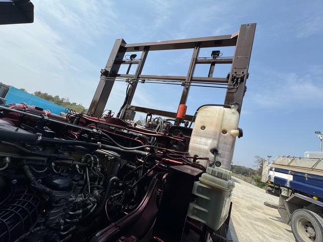 スーパーグレート ベースグレード　フジタボデー製　セルフローダー　４３０馬力　ＡＴ　ハイキャブ　荷台Ｌ８７９６Ｗ２４５０　プレミアムグレード　リモコン付き（16枚目）