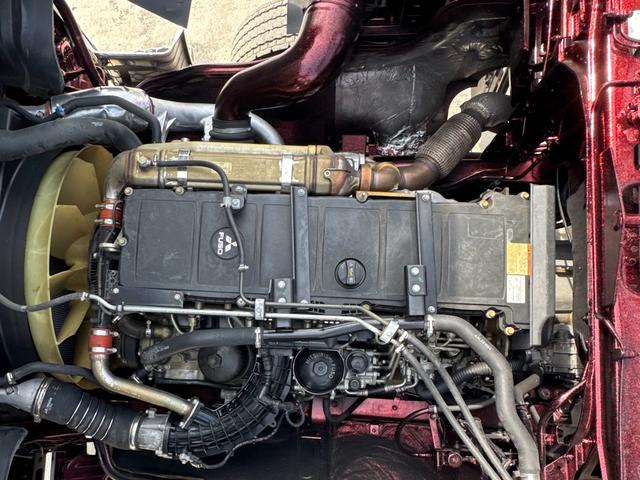 スーパーグレート ベースグレード　フジタボデー製　セルフローダー　４３０馬力　ＡＴ　ハイキャブ　荷台Ｌ８７９６Ｗ２４５０　プレミアムグレード　リモコン付き（18枚目）