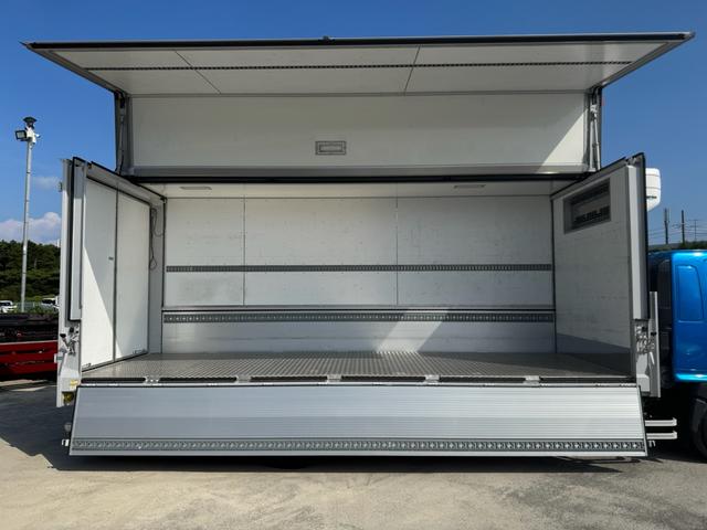 ヒノレンジャー 　Ａ０５Ｃ　２４０馬力　６速Ｍ／Ｔ　後輪エアサス　格納式パワーゲート　トランテックス製ウイングボディ　東プレＸＶ　ー３０℃設定可（17枚目）