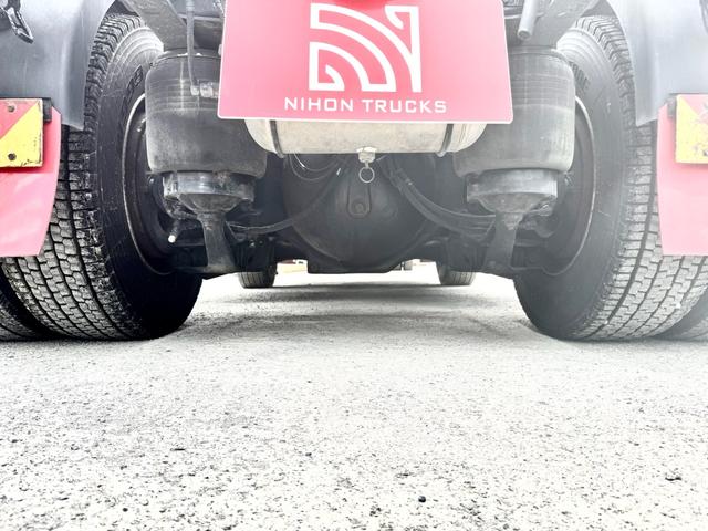 プロフィア ベースグレード E13C 450馬力 ダイヤル式AT PTO付 レバー付 ソーシン製カプラ ハイルーフ ベッド付(29枚目)