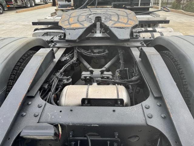 プロフィア ベースグレード E13C 450馬力 ダイヤル式AT PTO付 レバー付 ソーシン製カプラ ハイルーフ ベッド付(32枚目)