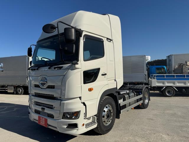 プロフィア ベースグレード　Ｅ１３Ｃ　４５０馬力　７速Ｍ／Ｔ　ギャップシールド　スライドカプラー　ハイルーフ　ベッド（7枚目）