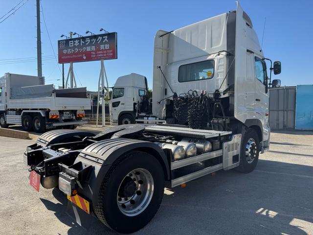 プロフィア ベースグレード　Ｅ１３Ｃ　４５０馬力　７速Ｍ／Ｔ　ギャップシールド　スライドカプラー　ハイルーフ　ベッド（8枚目）