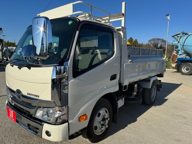 デュトロ ベースグレード 新明和製ローダーダンプ 荷台3051・1583 積載3000kg MT6速 N04C 150馬力(3枚目)