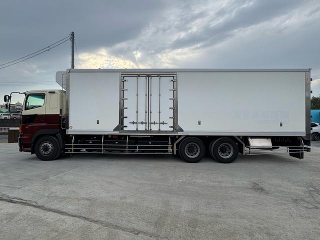 プロフィア ベースグレード　マニュアルモードＡＴ　Ｅ１３Ｃ　３７９馬力　後輪エアサス　キーストン　ジョロダ　Ａ室ー３５℃、Ｂ室－３０℃、個別設定可（6枚目）