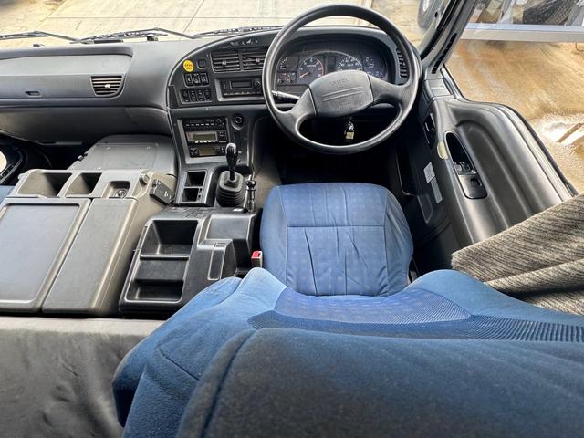 ギガ ベースグレード　６ＵＺ１　３８０馬力　７速ＭＴ　後輪エアサス　キーストン　ジョロダ　トランテックス製ボディ　ＴＵ１００ＳＡ　ー３５℃設定可（11枚目）