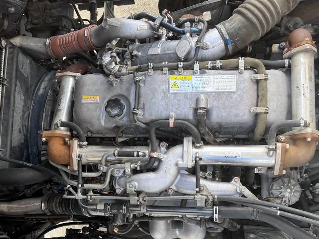 ギガ ベースグレード　６ＵＺ１　３８０馬力　７速ＭＴ　後輪エアサス　キーストン　ジョロダ　トランテックス製ボディ　ＴＵ１００ＳＡ　ー３５℃設定可（18枚目）