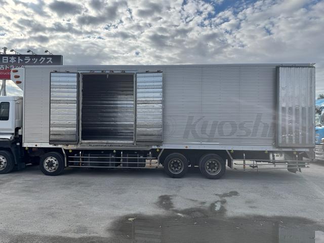 ギガ ベースグレード　６ＵＺ１　３８０馬力　７速ＭＴ　後輪エアサス　キーストン　ジョロダ　トランテックス製ボディ　ＴＵ１００ＳＡ　ー３５℃設定可（26枚目）