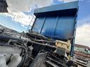 ベースグレード　ベッド付　極東製ボディ　荷台６２９９・２３０３　４００馬力　８速Ｍ／Ｔ　ＨｉＬｏ付　１６段変速（18枚目）