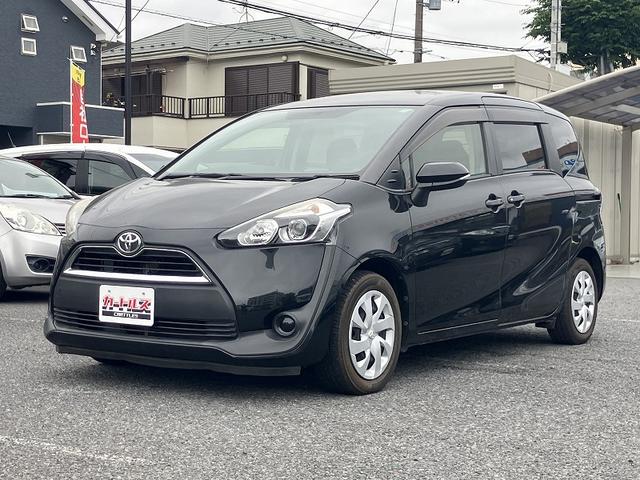 シエンタ Ｘ　エコアイドル　イモビライザー　運転席エアバック　横滑り防止装置付　三列シート　ＡＢＳ付き　助手席エアバック　マニュアルエアコン　キーレスキー　パワーウィンドウ　パワーステアリング　スマートキー（4枚目）
