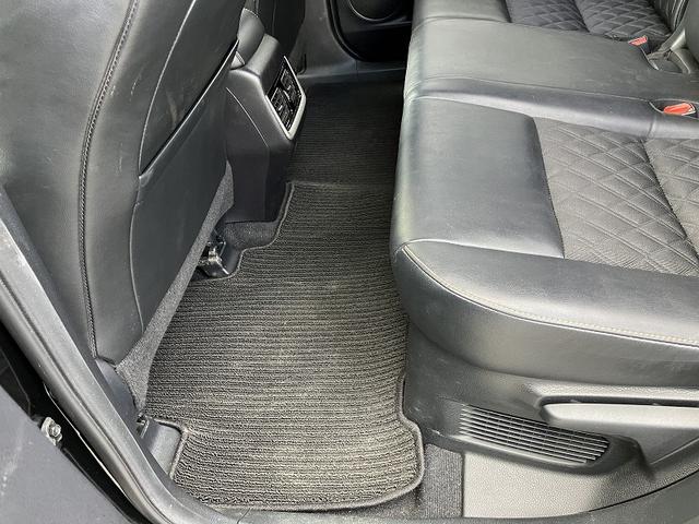 ハリアー エレガンス イモビ PWシート スマ-トキ- サイドエアバッグ 横滑防止装置 キーレス フルオートエアコン パワステ 衝突安全ボディ 助手席エアバッグ ABS エアバック アイドリングストッ パワーウインドウ(19枚目)