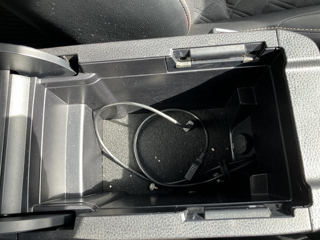 ハリアー エレガンス イモビ PWシート スマ-トキ- サイドエアバッグ 横滑防止装置 キーレス フルオートエアコン パワステ 衝突安全ボディ 助手席エアバッグ ABS エアバック アイドリングストッ パワーウインドウ(39枚目)