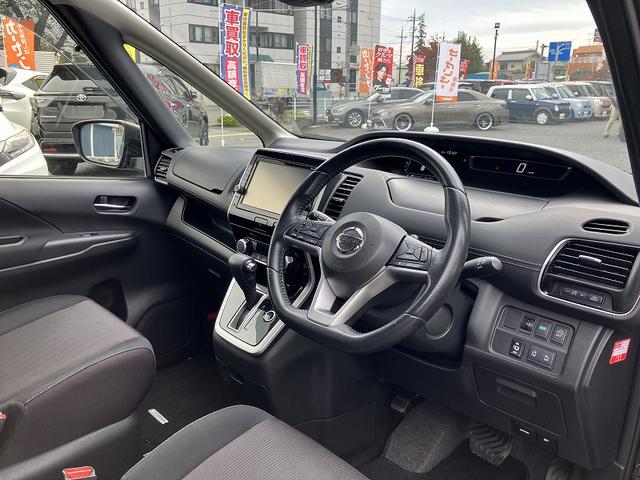 セレナ ハイウェイスター　フルフラット　衝突安全ボディ　ダブルエアコン　スマートキー＆プッシュスタート　ベンチシート　キーレス　横滑防止装置　ダブルエアバック　ＡＢＳ　エアバック　パワーウインドウ　ウォークスルー　オートライト（15枚目）