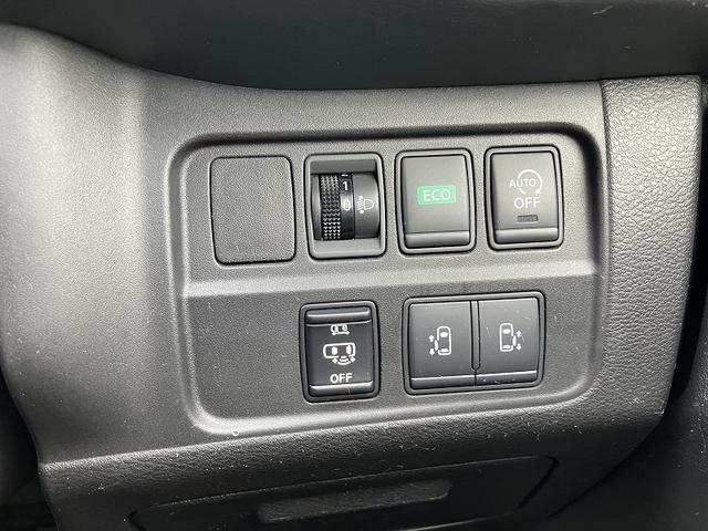 セレナ ハイウェイスター　フルフラット　衝突安全ボディ　ダブルエアコン　スマートキー＆プッシュスタート　ベンチシート　キーレス　横滑防止装置　ダブルエアバック　ＡＢＳ　エアバック　パワーウインドウ　ウォークスルー　オートライト（43枚目）