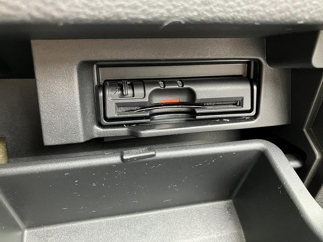 セレナ ハイウェイスター　フルフラット　衝突安全ボディ　ダブルエアコン　スマートキー＆プッシュスタート　ベンチシート　キーレス　横滑防止装置　ダブルエアバック　ＡＢＳ　エアバック　パワーウインドウ　ウォークスルー　オートライト（44枚目）