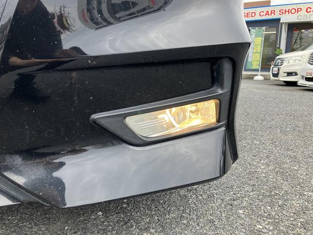 セレナ ハイウェイスター　フルフラット　衝突安全ボディ　ダブルエアコン　スマートキー＆プッシュスタート　ベンチシート　キーレス　横滑防止装置　ダブルエアバック　ＡＢＳ　エアバック　パワーウインドウ　ウォークスルー　オートライト（51枚目）