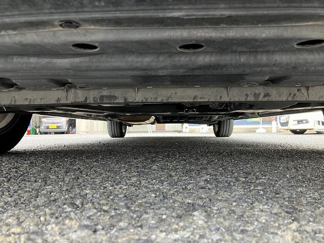 セレナ ハイウェイスター　フルフラット　衝突安全ボディ　ダブルエアコン　スマートキー＆プッシュスタート　ベンチシート　キーレス　横滑防止装置　ダブルエアバック　ＡＢＳ　エアバック　パワーウインドウ　ウォークスルー　オートライト（54枚目）