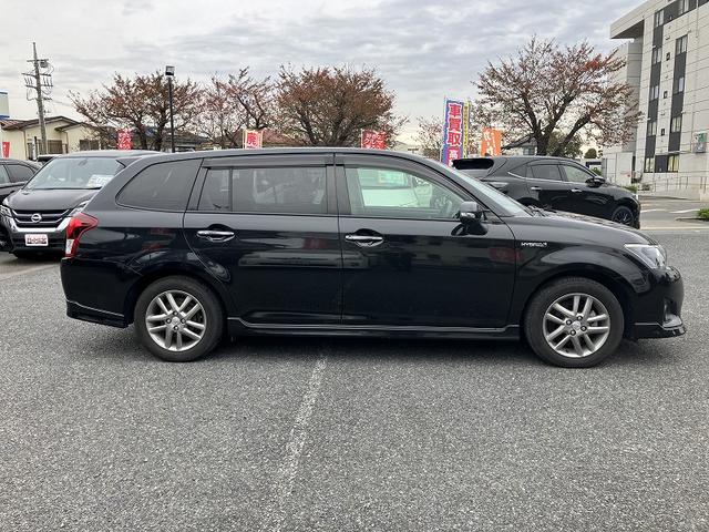 TOYOTA COROLLA FIELDER HYBRID G AEROTOURER WxB